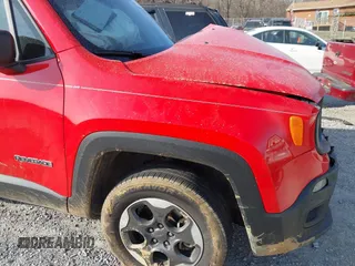 2018 Jeep Renegade Sport z VIN ZACCJBAB4JPJ63846, wystawiony jako IAAI lot #41779614 z przebiegiem 66 725 mil mil oraz . Historia ofert i sprzedaży dostępna na DreamBid. Obrazek 19.