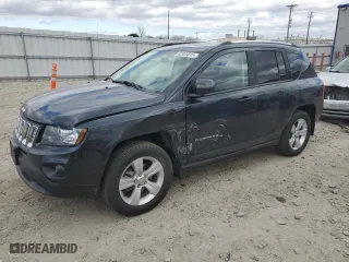 2014 Jeep Compass Latitude with VIN 1C4NJDEBXED761879, listed as a Copart auction lot 52920015 with 44,018 mi miles and Non Repairable. Bid and sale history available at carsss.com. Image 1.