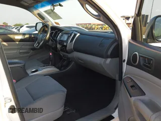 2014 Toyota Tacoma PreRunner with VIN 3TMJU4GN3EM160587, listed as a IAAI auction lot 42710985 with 200,867 mi miles and . Bid and sale history available at DreamBid. Image 5.