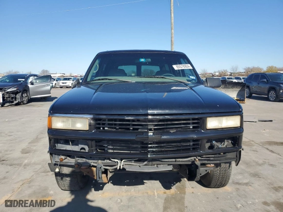 2000 Chevrolet Tahoe Limited with VIN 1GNEC13R4YR141259, listed as a Copart auction lot 85578904 with 195,944 mi miles and Salvage Title. Bid and sale history available at carsss.com. Image 5.