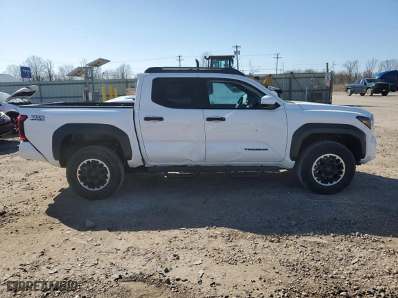 2024 Toyota Tacoma 4WD SR5 with VIN 3TYLB5JN8RT002575, listed as a Copart auction lot 50338635 with 17,964 mi miles and Salvage Title. Bid and sale history available at carsss.com. Image 12.