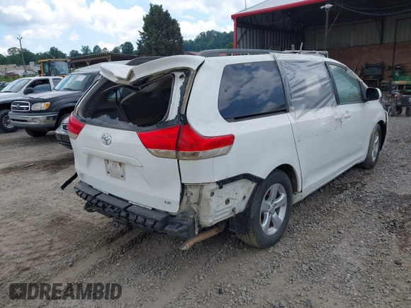 2014 Toyota Sienna LE AAS с VIN 5TDKK3DCXES512006, выставлен на аукционе IAAI как лот 41721093 с пробегом Не указан миль и . История ставок и продаж доступна на DreamBid. Изображение 4.