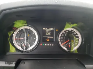 2019 Ram 1500 SLT z VIN 1C6RR7GG3KS717726, wystawiony jako Copart lot #57095235 z przebiegiem 35 432 mil mil oraz Czysty tytuł • Clean title. Historia ofert i sprzedaży dostępna na DreamBid. Obrazek 9.