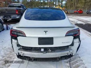 2020 Tesla Model 3 Performance z VIN 5YJ3E1EC5LF791879, wystawiony jako IAAI lot #41302692 z przebiegiem 76 502 mil mil oraz . Historia ofert i sprzedaży dostępna na DreamBid. Obrazek 17.