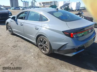 2024 Hyundai Sonata SEL with VIN KMHL64JA0RA405238, listed as a IAAI auction lot 41747121 with 8,778 mi miles. Bid and sale history available at carsss.com. Image 3.