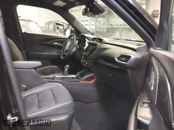 2022 Chevrolet TrailBlazer RS with VIN KL79MUSL8NB031399, listed as a IAAI auction lot 41584908 with 86,065 mi miles. Bid and sale history available at carsss.com. Image 5.