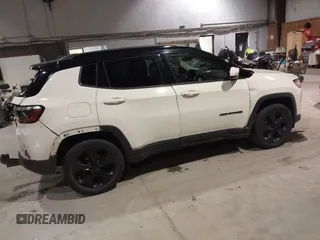 2018 Jeep Compass Latitude with VIN 3C4NJDBB6JT453973, listed as a IAAI auction lot 41153555 with 105,210 mi miles. Bid and sale history available at carsss.com. Image 4.