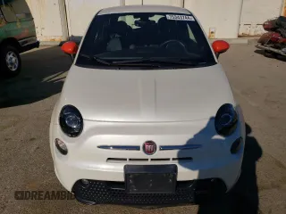 2018 FIAT 500e z VIN 3C3CFFGE3JT465087, wystawiony jako Copart lot #75343744 z przebiegiem 22 850 mil mil oraz Szkoda całkowita • Salvage title. Historia ofert i sprzedaży dostępna na DreamBid. Obrazek 5.
