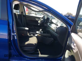 2024 Kia Forte LXS z VIN 3KPF24AD3RE837939, wystawiony jako IAAI lot #41407498 z przebiegiem Nie podano mil oraz . Historia ofert i sprzedaży dostępna na DreamBid. Obrazek 5.