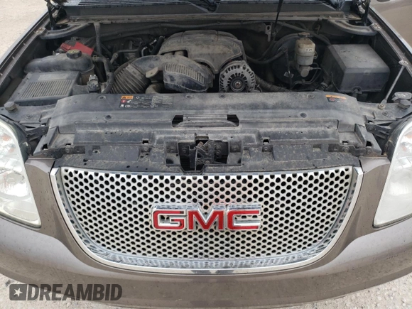 2013 GMC Yukon XL Denali with VIN 1GKS2MEF3DR271857, listed as a Copart auction lot 55522895 with 260,479 mi miles and Clean Title. Bid and sale history available at DreamBid. Image 12.