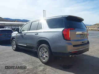2021 GMC Yukon Denali with VIN 1GKS2DKLXMR230331, listed as a IAAI auction lot 41333736 with 1 mi miles. Bid and sale history available at carsss.com. Image 3.