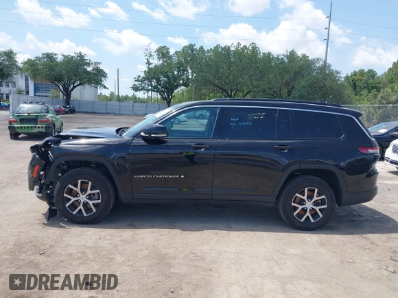 2024 Jeep Grand Cherokee Limited with VIN 1C4RJKBG2R8507247, listed as a IAAI auction lot 42322680 with 34,697 mi miles and . Bid and sale history available at DreamBid. Image 14.