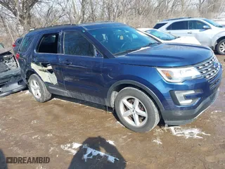 2016 Ford Explorer XLT with VIN 1FM5K8DH4GGC10399, listed as a IAAI auction lot 41585577 with 102,866 mi miles. Bid and sale history available at carsss.com. Image 1.