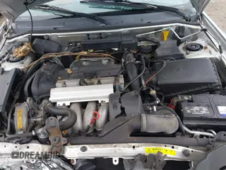 2000 Volvo V40 z VIN YV1VW2554YF430377, wystawiony jako IAAI lot #40954938 z przebiegiem 117 378 mil mil oraz . Historia ofert i sprzedaży dostępna na DreamBid. Obrazek 10.