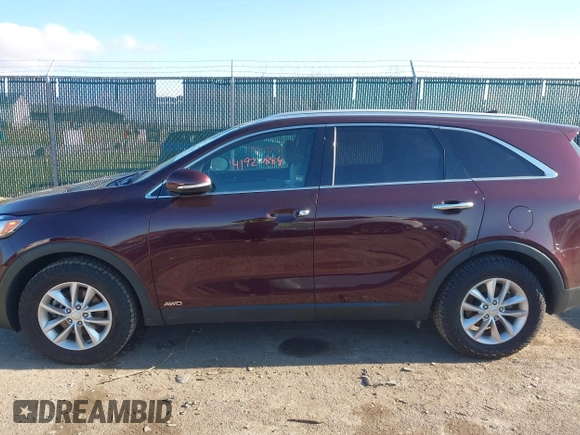 2016 Kia Sorento LX with VIN 5XYPGDA34GG128787, listed as a IAAI auction lot 41920884 with 70,417 mi miles. Bid and sale history available at carsss.com. Image 15.