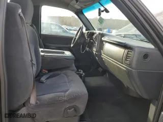2001 Chevrolet Silverado 1500 LS with VIN 1GCEK14T31Z305015, listed as a Copart auction lot 51655555 with 280,104 mi miles and Salvage Title. Bid and sale history available at carsss.com. Image 10.