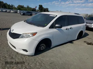 2015 Toyota Sienna L with VIN 5TDZK3DC7FS686423, listed as a Copart auction lot 62741265 with 129,721 mi miles and Salvage title. Bid and sale history available at DreamBid. Image 1.