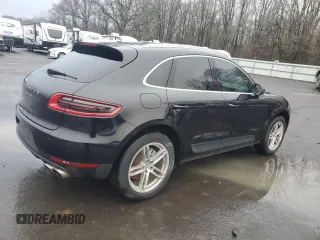 2017 Porsche Macan S with VIN WP1AB2A52HLB12876, listed as a Copart auction lot 44600975 with 108,481 mi miles and Salvage title. Bid and sale history available at DreamBid. Image 3.