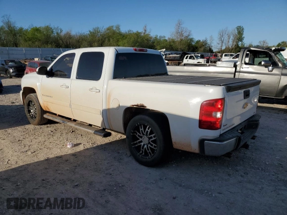2008 Chevrolet Silverado 1500 LTZ with VIN 3GCEC13J18G298301, listed as a Copart auction lot 52703855 with 304,636 mi miles and Salvage Title. Bid and sale history available at DreamBid. Image 2.