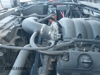 2016 Chevrolet Silverado 1500 High Country с VIN 3GCUKTECXGG105621, выставлен на аукционе IAAI как лот 41245782 с пробегом 160 651 миль миль и . История ставок и продаж доступна на DreamBid. Изображение 21.