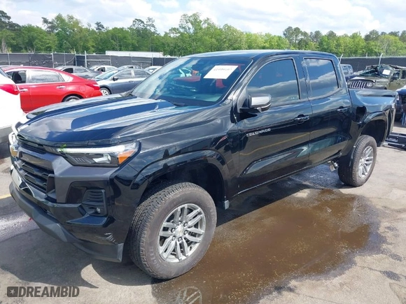 2024 Chevrolet Colorado 2WD LT with VIN 1GCPSCEK1R1210800, listed as a IAAI auction lot 41999697 with 6,124 mi miles. Bid and sale history available at carsss.com. Image 2.