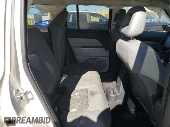 2007 Jeep Patriot Sport with VIN 1J8FT28W07D398750, listed as a Copart auction lot 44977885 with 212,185 mi miles and Non Repairable. Bid and sale history available at DreamBid. Image 10.
