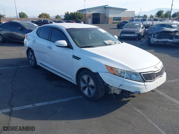 2013 Kia Optima Hybrid EX with VIN KNAGM4AD9D5056052, listed as a IAAI auction lot 41896471 with 176,579 mi miles. Bid and sale history available at carsss.com. Image 1.