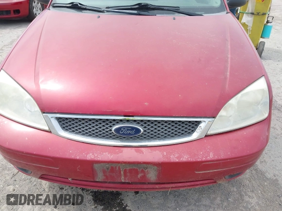 2005 Ford Focus with VIN 3FAHP31N55R123882, listed as a IAAI auction lot 42667136 with Not provided miles and . Bid and sale history available at DreamBid. Image 6.