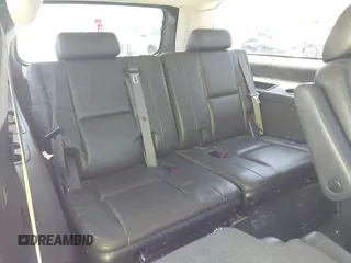 2011 GMC Yukon XL Denali z VIN 1GKS2MEFXBR332506, wystawiony jako IAAI lot #41954317 z przebiegiem 178 036 mil mil oraz . Historia ofert i sprzedaży dostępna na DreamBid. Obrazek 18.
