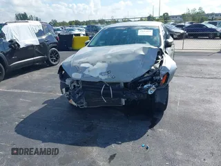 2014 Volkswagen Passat Wolfsburg Edition z VIN 1VWAT7A33EC068969, wystawiony jako IAAI lot #42288942 z przebiegiem 69 560 mil mil oraz . Historia ofert i sprzedaży dostępna na DreamBid. Obrazek 6.