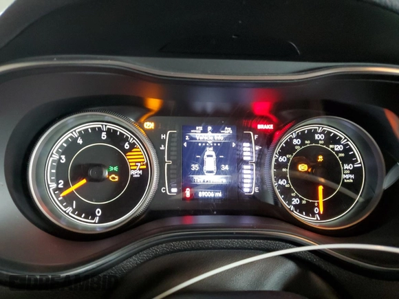 2019 Jeep Cherokee Latitude with VIN 1C4PJMCBXKD238157, listed as a Copart auction lot 50930335 with 89,006 mi miles and Salvage Title. Bid and sale history available at carsss.com. Image 9.