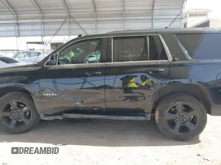 2019 Chevrolet Tahoe LT z VIN 1GNSCBKC0KR328639, wystawiony jako IAAI lot #41740284 z przebiegiem 111 734 mil mil oraz . Historia ofert i sprzedaży dostępna na DreamBid. Obrazek 15.