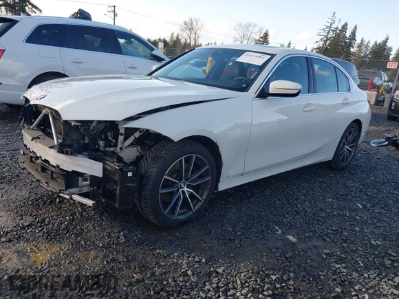2019 BMW 3 Series 330i xDrive with VIN WBA5R7C51KFH13436, listed as a IAAI auction lot 41674961 with 40,672 mi miles. Bid and sale history available at carsss.com. Image 18.