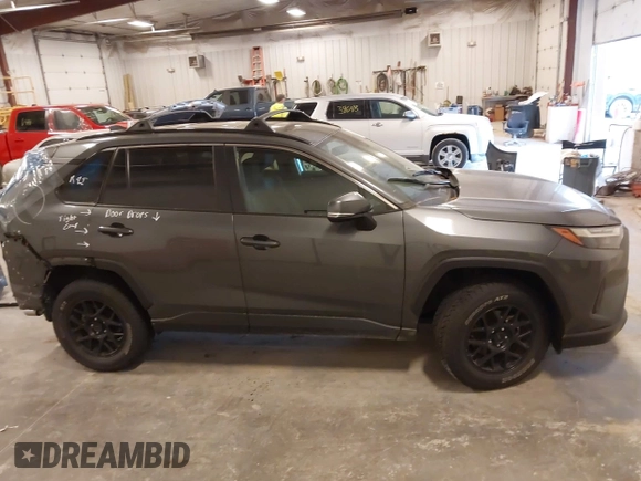 2022 Toyota RAV4 XLE with VIN 2T3P1RFV3NC259542, listed as a IAAI auction lot 42372093 with 42,896 mi miles and . Bid and sale history available at DreamBid. Image 13.