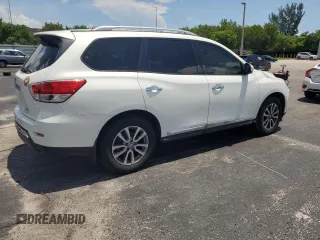2014 Nissan Pathfinder SL with VIN 5N1AR2MN8EC640096, listed as a Copart auction lot 63631725 with Not provided miles and Salvage title. Bid and sale history available at DreamBid. Image 3.