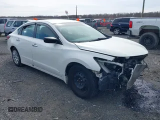 2015 Nissan Altima 2.5 S with VIN 1N4AL3APXFC212782, listed as a IAAI auction lot 41838104 with 109,010 mi miles. Bid and sale history available at carsss.com. Image 1.