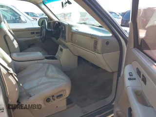 2001 GMC Yukon XL SLT with VIN 3GKEC16T51G223480, listed as a IAAI auction lot 41455454 with 358,870 mi miles. Bid and sale history available at carsss.com. Image 5.