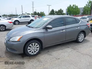 2015 Nissan Sentra SL z VIN 3N1AB7AP1FY327401, wystawiony jako IAAI lot #42425474 z przebiegiem 137 973 mil mil oraz . Historia ofert i sprzedaży dostępna na DreamBid. Obrazek 2.