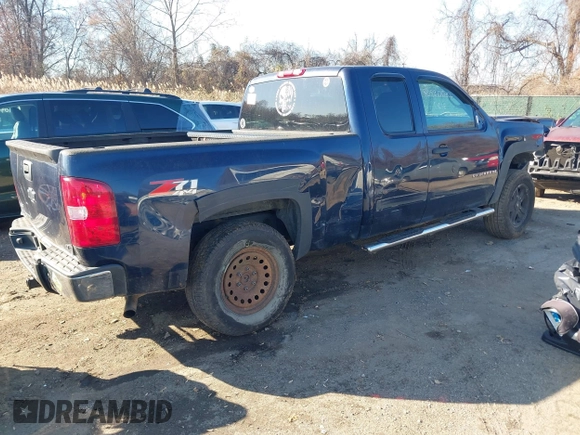 2009 Chevrolet Silverado 1500 LT with VIN 1GCEK29089Z264879, listed as a IAAI auction lot 40990010 with Not Provided miles and . Bid and sale history available at DreamBid. Image 4.