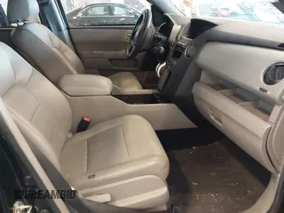 2011 Honda Pilot EX with VIN 5FNYF3H48BB055911, listed as a IAAI auction lot 41364335 with 165,445 mi miles and . Bid and sale history available at carsss.com. Image 5.