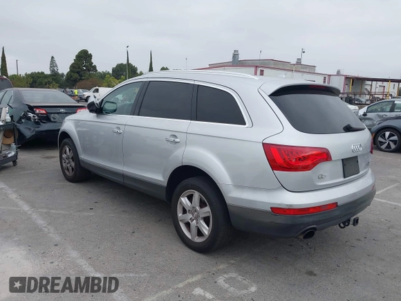 2014 Audi Q7 Premium Plus with VIN WA1LGAFE2ED017135, listed as a IAAI auction lot 42533428 with 142,132 mi miles and . Bid and sale history available at DreamBid. Image 3.