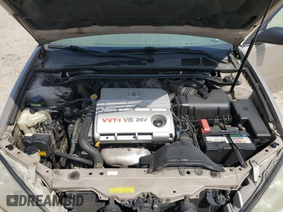 2005 Toyota Camry LE with VIN 4T1BF30K15U603142, listed as a Copart auction lot 54925905 with 295,376 mi miles and Clean Title. Bid and sale history available at DreamBid. Image 11.