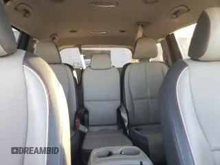 2018 Kia Sedona LX with VIN KNDMB5C17J6405820, listed as a Copart auction lot 88976525 with 110,658 mi miles and Non Repairable. Bid and sale history available at carsss.com. Image 10.