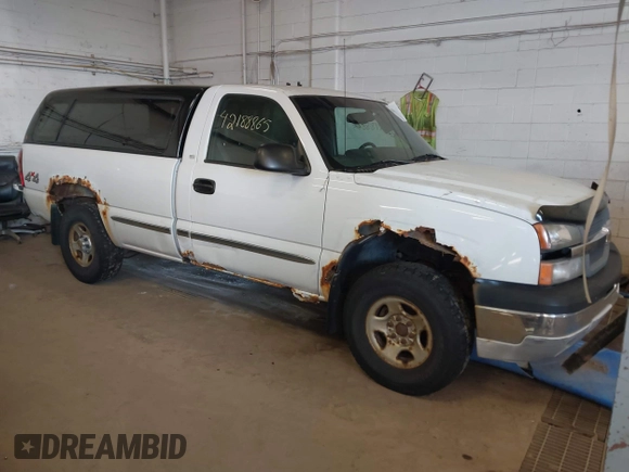 2003 Chevrolet Silverado 1500 LS with VIN 1GCEK14V03Z258627, listed as a IAAI auction lot 42188865 with 199,972 mi miles. Bid and sale history available at carsss.com. Image 1.