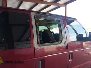 2007 Ford Econoline Passenger XL with VIN 1FBNE31L57DB42403, listed as a IAAI auction lot 41997050 with 217,651 mi miles and . Bid and sale history available at carsss.com. Image 6.
