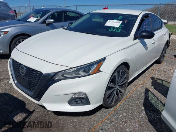 2020 Nissan Altima 2.5 SR with VIN 1N4BL4CV5LC194371, listed as a IAAI auction lot 41816369 with 105,075 mi miles. Bid and sale history available at carsss.com. Image 17.