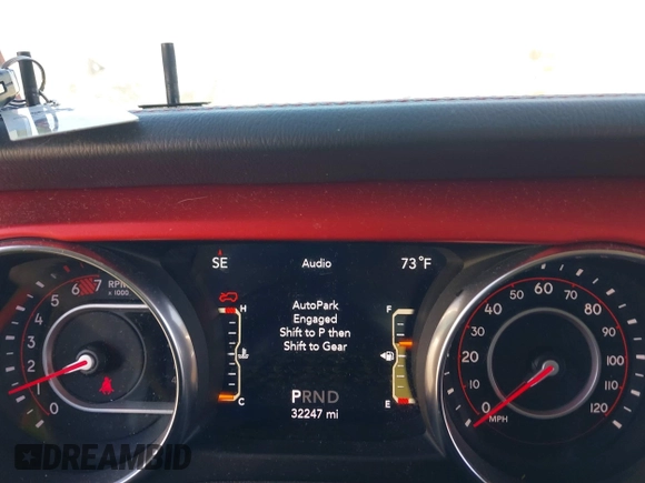 2019 Jeep Wrangler Unlimited Rubicon with VIN 1C4HJXFN1KW679028, listed as a IAAI auction lot 41654887 with 32,247 mi miles and . Bid and sale history available at DreamBid. Image 7.