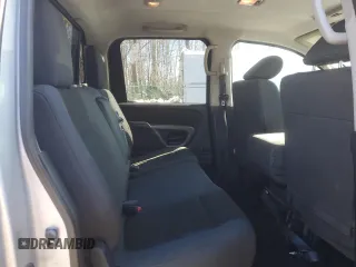 2015 Nissan Titan S with VIN 1N6AA0EJ2FN500348, listed as a Copart auction lot 46836565 with 369,147 mi miles and Clean Title. Bid and sale history available at carsss.com. Image 10.
