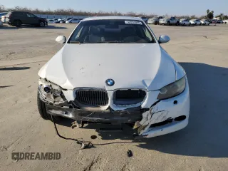 2007 BMW 3 Series 328i with VIN WBAWV13597P117499, listed as a Copart auction lot 42053095 with 230,508 mi miles and Salvage title. Bid and sale history available at DreamBid. Image 5.