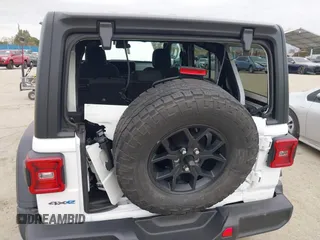 2024 Jeep Wrangler Willys z VIN 1C4RJXN66RW146102, wystawiony jako IAAI lot #41735965 z przebiegiem 12 092 mil mil oraz . Historia ofert i sprzedaży dostępna na DreamBid. Obrazek 6.